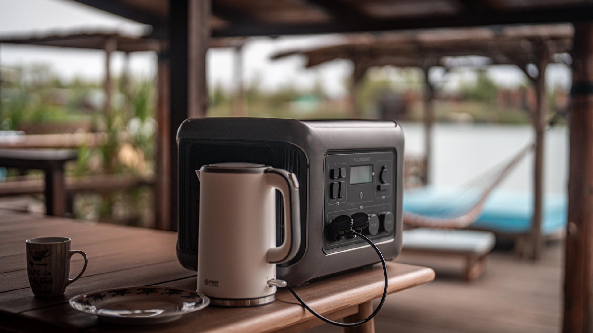 Can a Portable Power Station Run an Electric Kettle