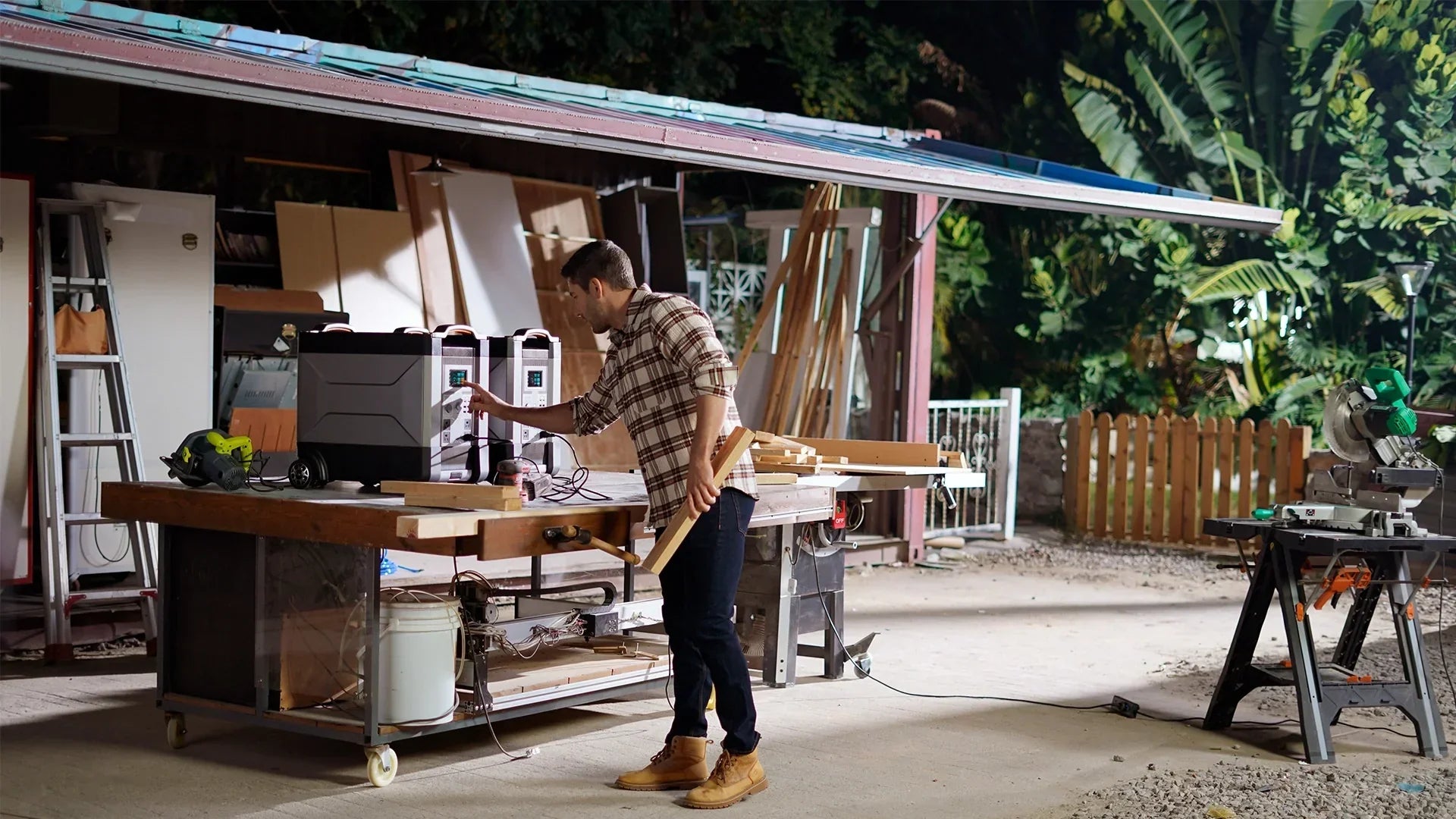 What Is the Best Solar Generator for Home Backup?